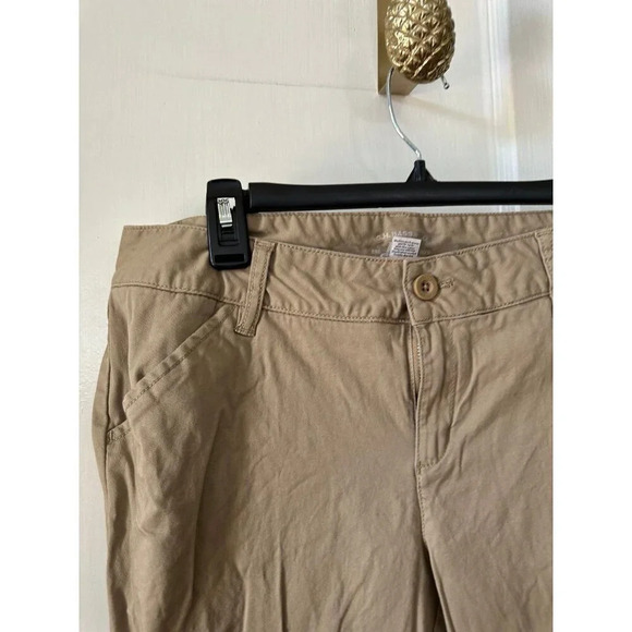 G.H. Bass & Co women’s size 8 khaki pants - Picture 3 of 6